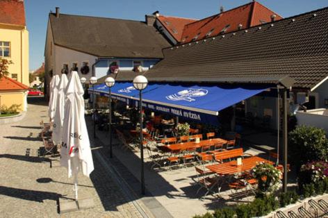 Restaurace v ubytování Hotel Restaurant Modrá Hvězda