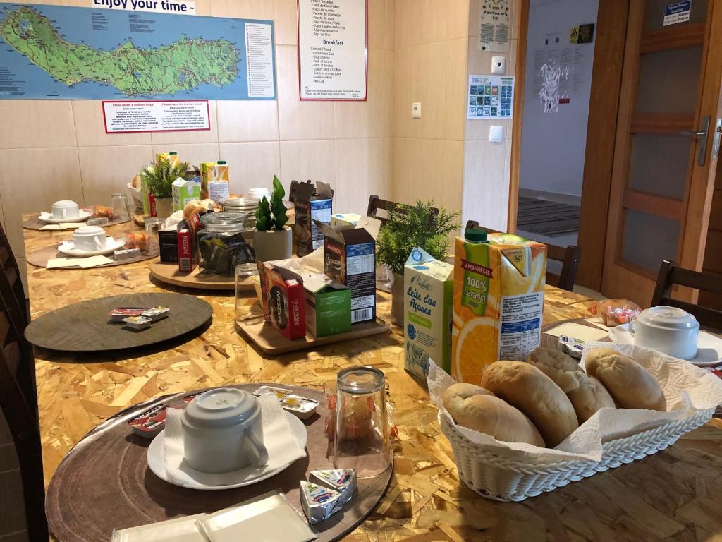 AZORES HOLIDAYS HOUSE -B&B - Suites - Self Check-in KEYBOARD - 11