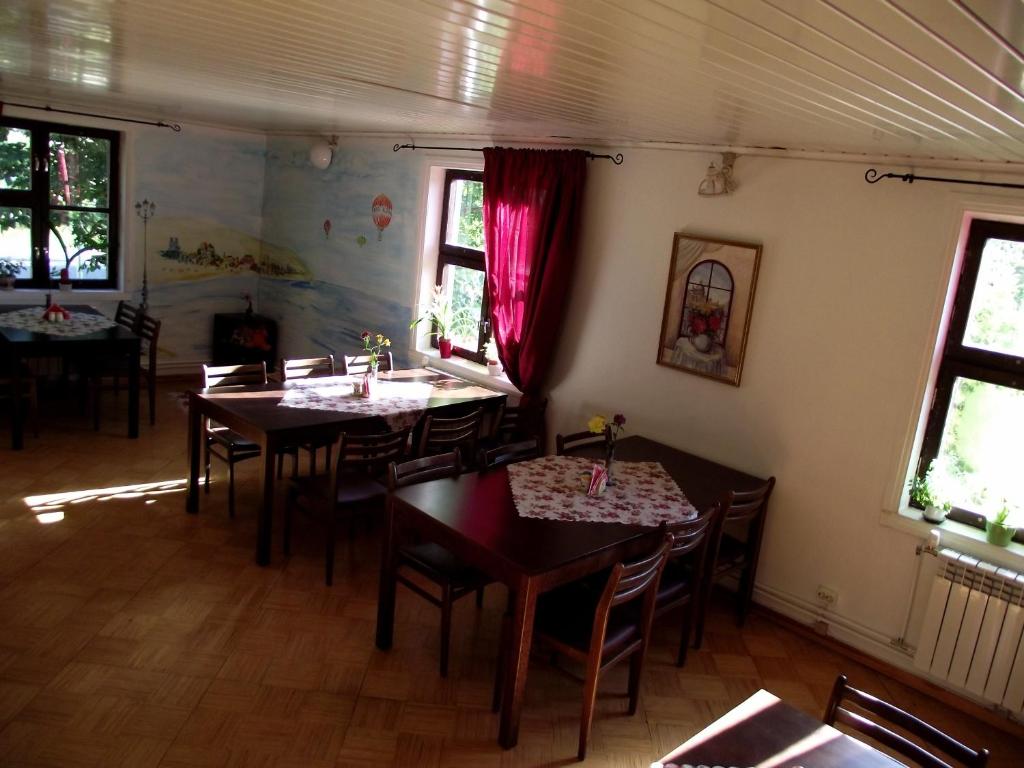 Restaurace v ubytování Paide B&B
