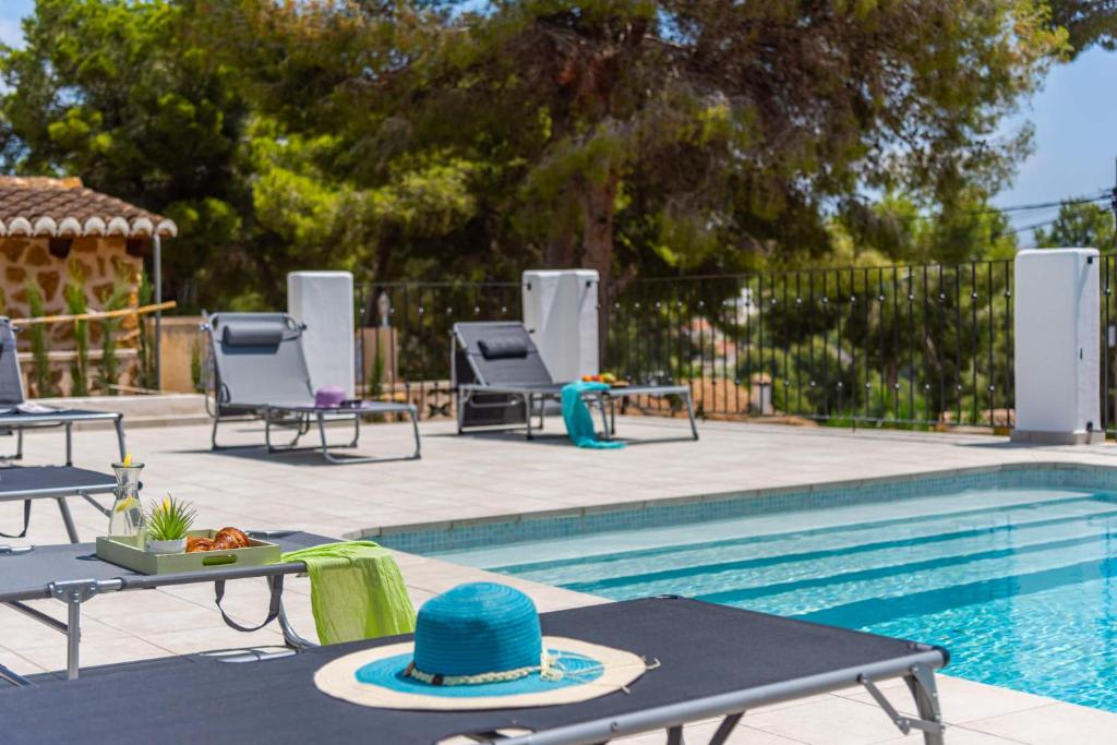 Bazén v ubytování Villa Anna - PlusHolidays nebo v jeho okolí
