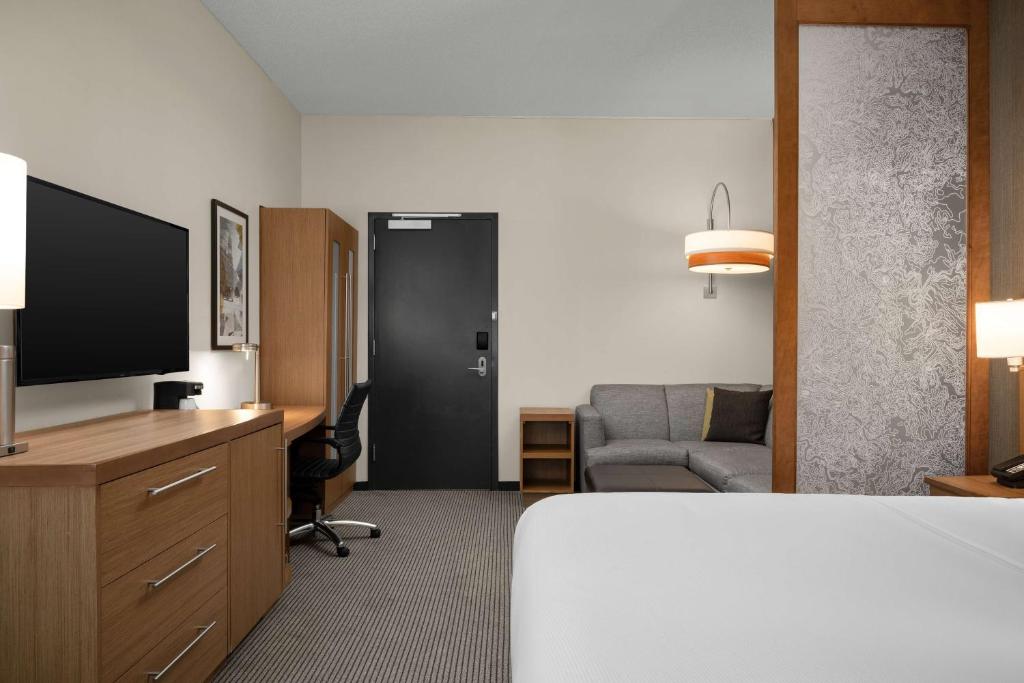 Hyatt Place Iowa City Downtown - Room King - Plancher Haut