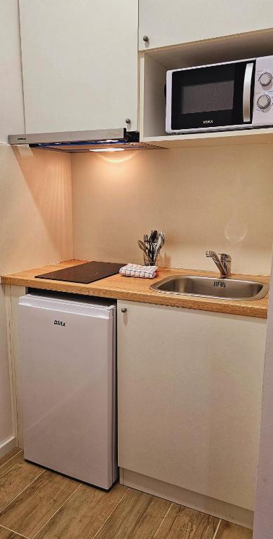 Noble Studio Apartments - 1