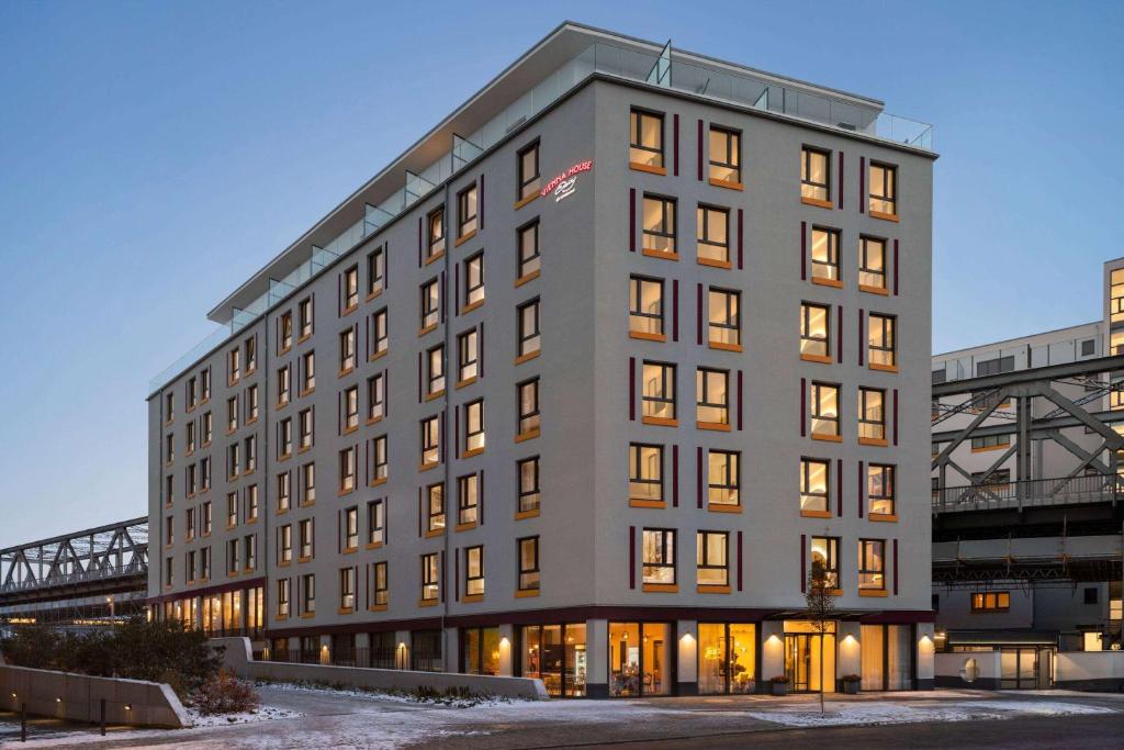 Vienna House Easy by Wyndham Berlin Potsdamer Platz - Resim 4