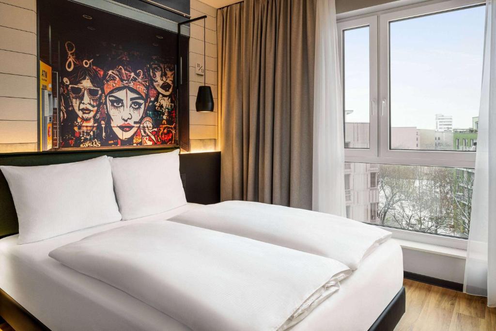 Vienna House Easy by Wyndham Berlin Potsdamer Platz - Resim 9