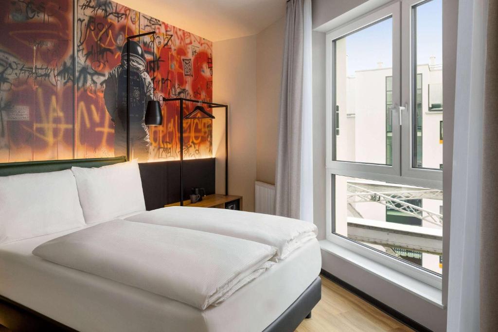 Vienna House Easy by Wyndham Berlin Potsdamer Platz - Resim 8