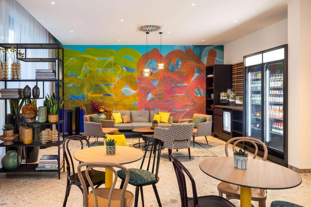 Vienna House Easy by Wyndham Berlin Potsdamer Platz - Resim 36