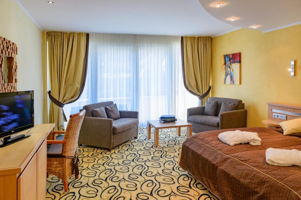 Istumisnurk majutusasutuses Hotel Brimer