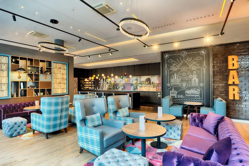 Premier Inn Heilbronn City Centreにあるシーティングエリア