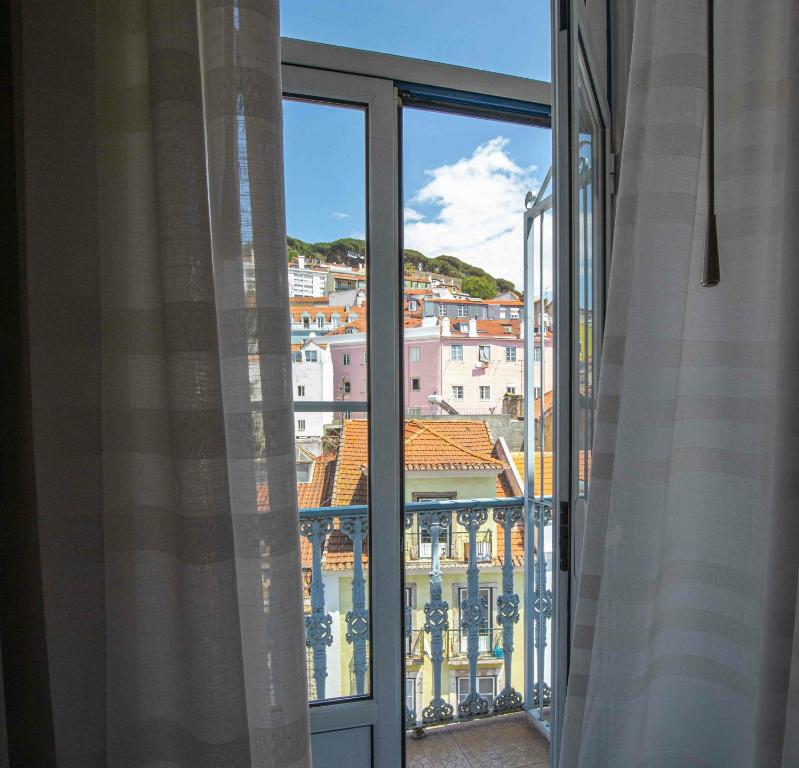 Grande Pensao Residencial Alcobia - Resim 38