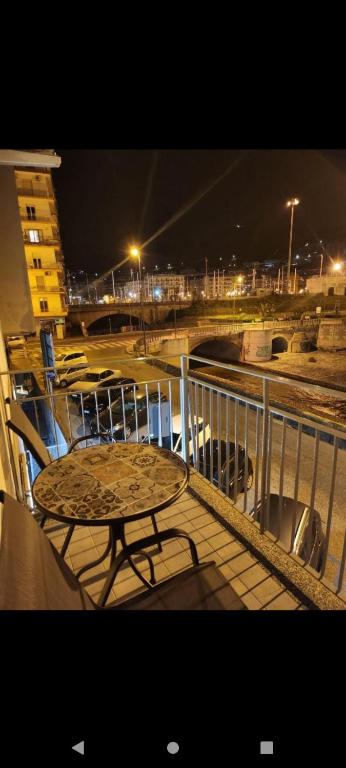 Holding House -Close train station and port - 3