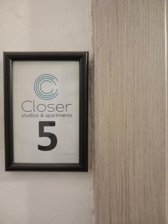 Certifikát, ocenenie alebo iný dokument vystavený v ubytovaní Closer "Egnatia Studio 5"