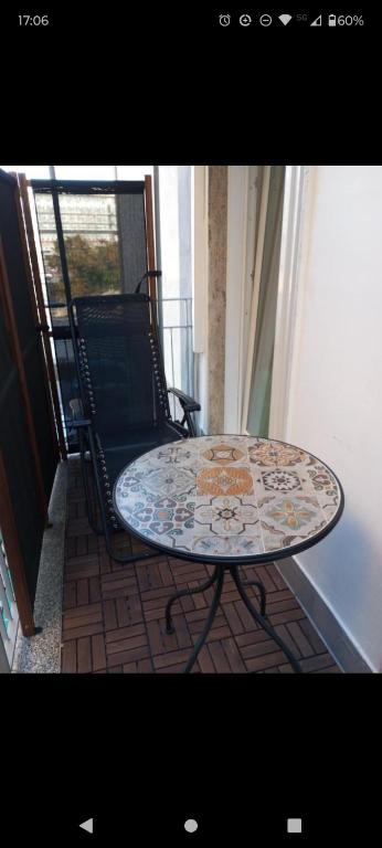 Holding House -Close train station and port - 16