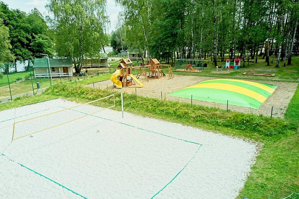 Herní místnost nebo prostor pro děti v ubytování Obora camping