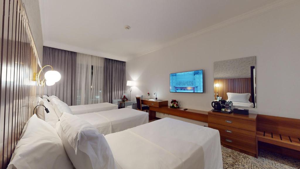 Mias Al Madina Hotel - Habitación Triple Clásica