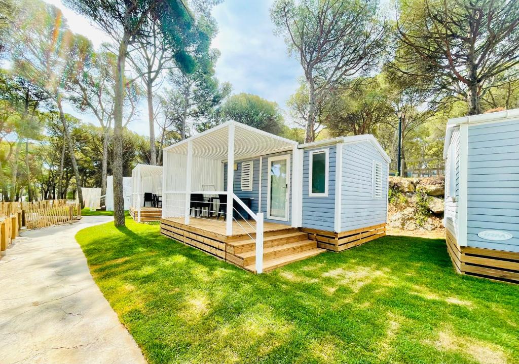 Interpals Eco Resort - Two-Bedroom Bungalow - Xaloc (4 Adults) Pet Friendly