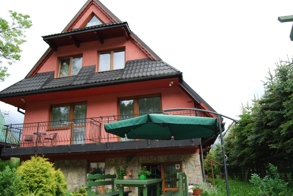 Budova, v ktorej sa ubytovanie bed & breakfast nachádza