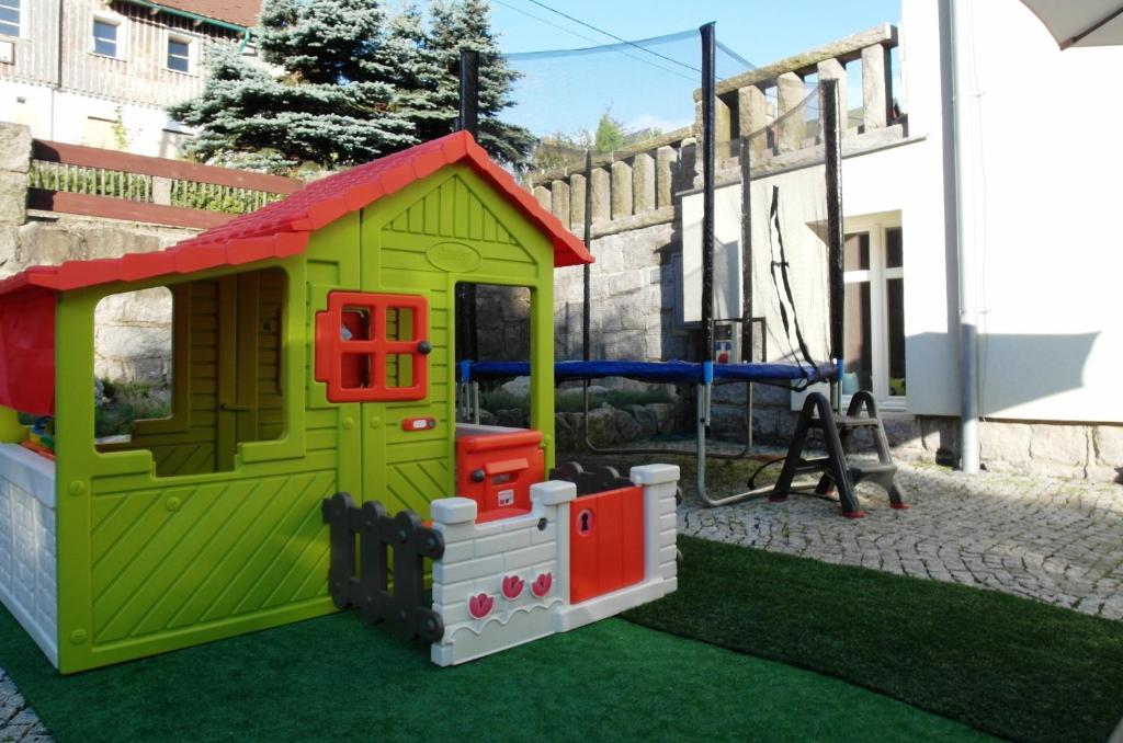 Herní místnost nebo prostor pro děti v ubytování Willa Na Cichej