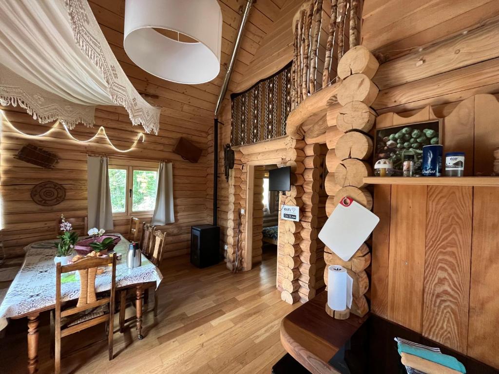 CHARMES en CHALET - Four-Bedroom Chalet