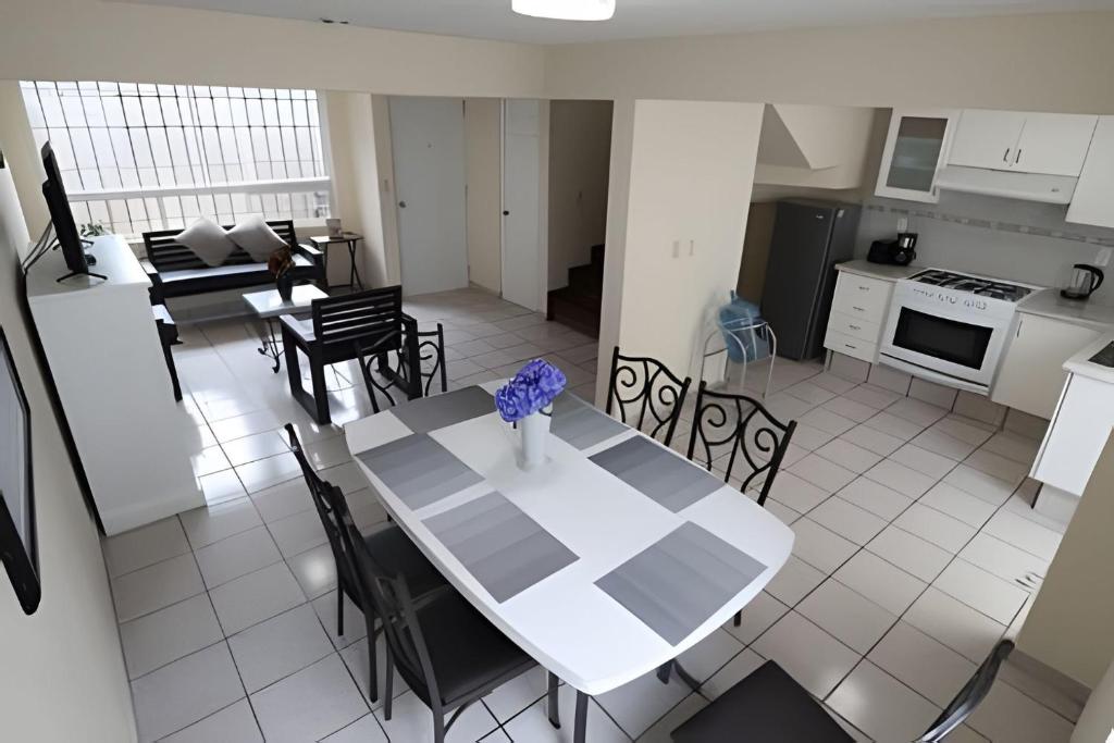 Casa acogedora cerca de parque y tiendas - Housity
