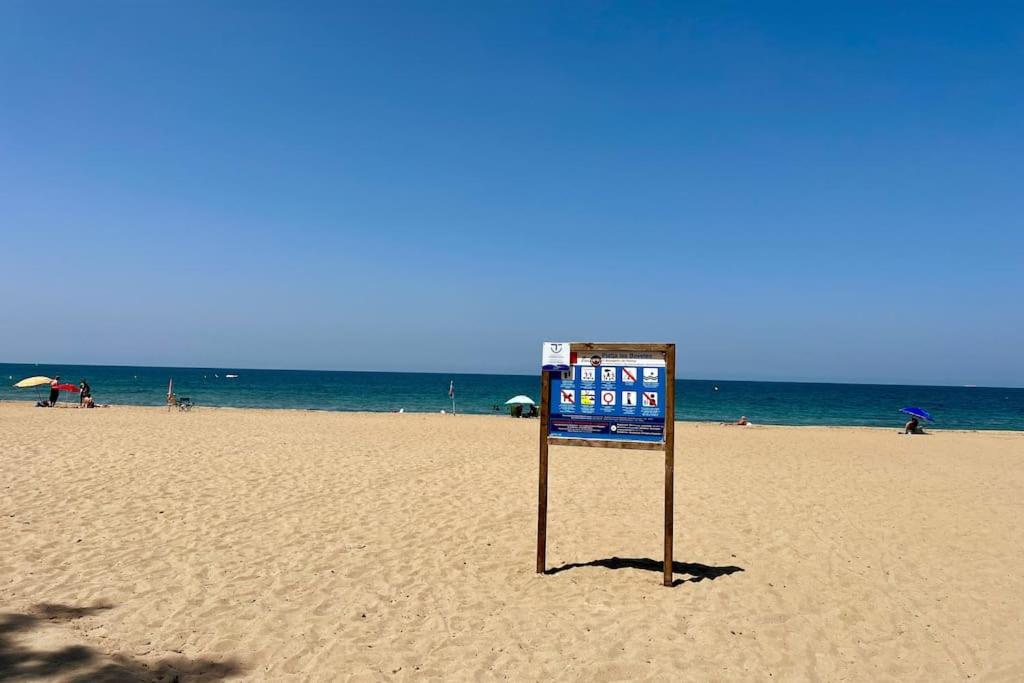 Παραλία σε ή κοντά σε αυτό το διαμέρισμα