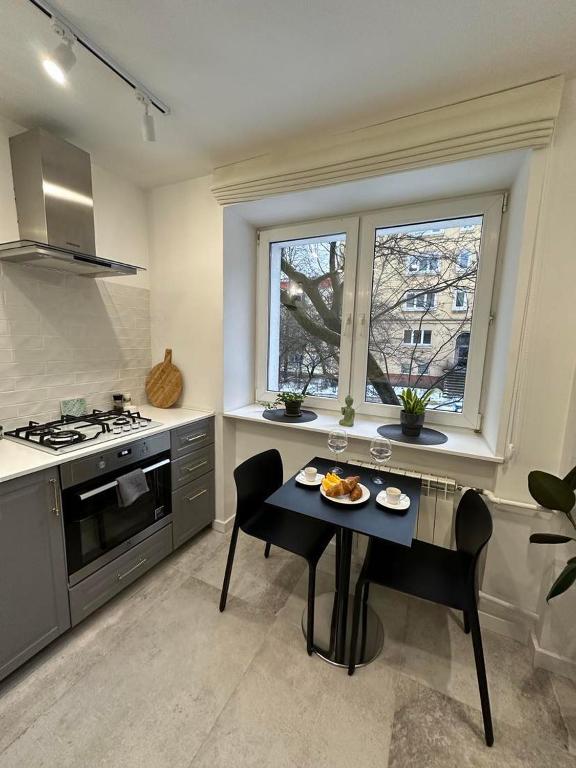 Art Deco Apartment - 2