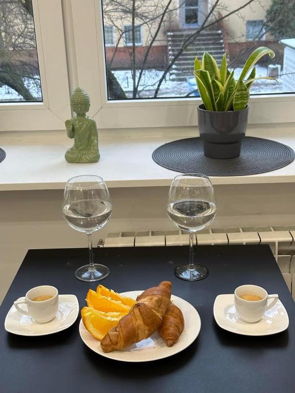 Art Deco Apartment - 4