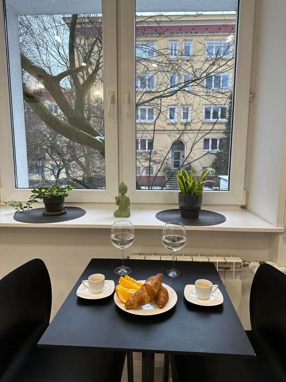 Art Deco Apartment - 10