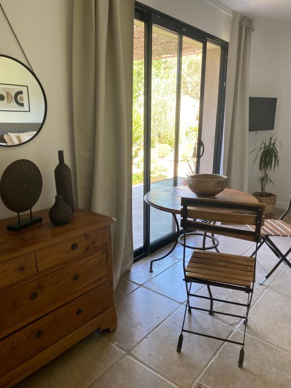 Fotografie z fotogalerie ubytování Le Clos de la Chèvre Sud v destinaci La Cadière-dʼAzur