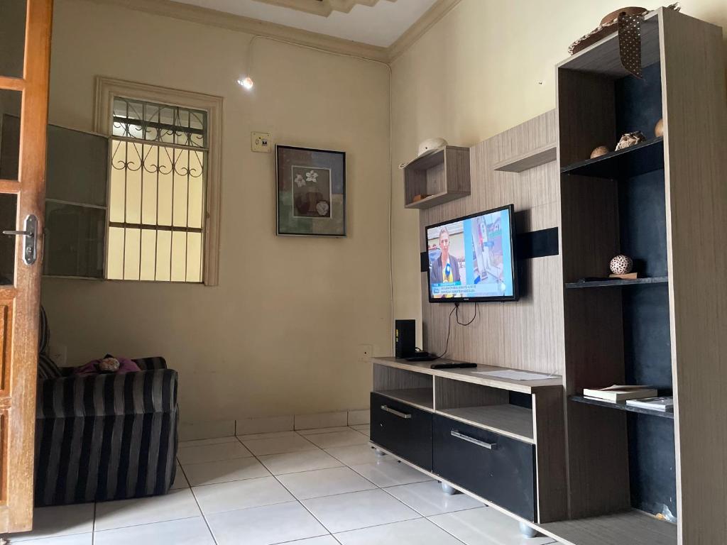 TV a/nebo společenská místnost v ubytování Casa Edgar