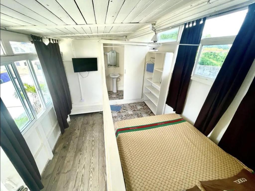 Kuchyň nebo kuchyňský kout v ubytování Hostel El Español