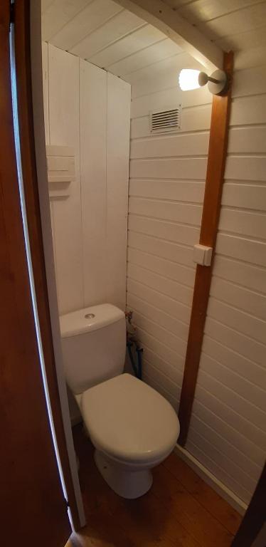 Koupelna v ubytování Camping Ushuaïa Villages Le Viaduc