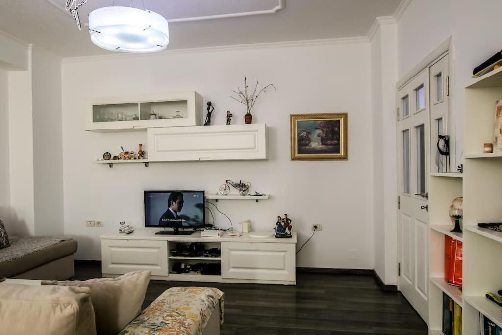 Marxhen in Tirana Center - Imazhi 5
