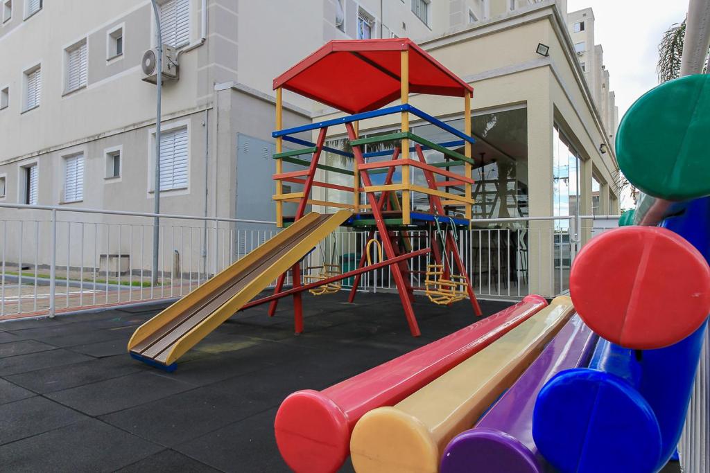 Herní místnost nebo prostor pro děti v ubytování Ap Cloe com piscina próximo ao Aeroporto