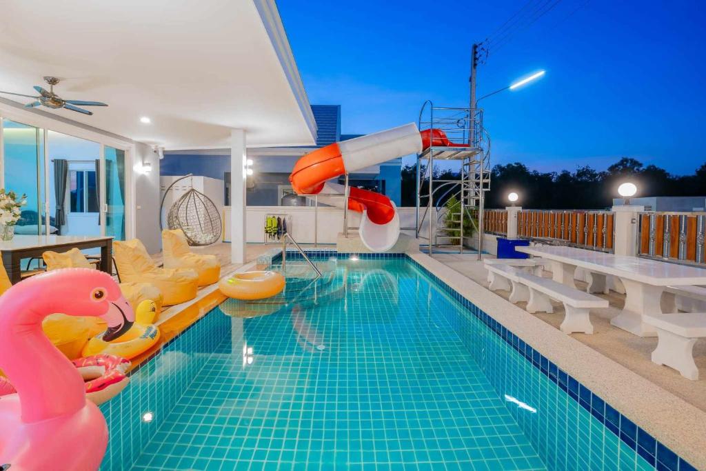Πισίνα στο ή κοντά στο พลอยพูลวิลล่า ชะอำ 2 Poolvilla Cha-am 2