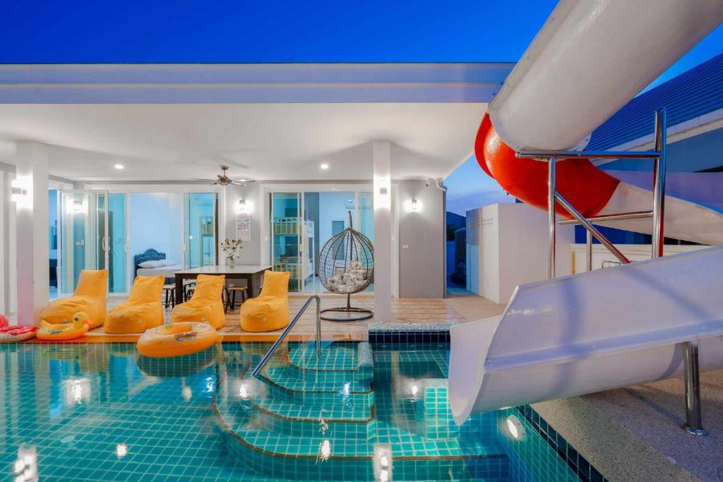 Πισίνα στο ή κοντά στο พลอยพูลวิลล่า ชะอำ 2 Poolvilla Cha-am 2
