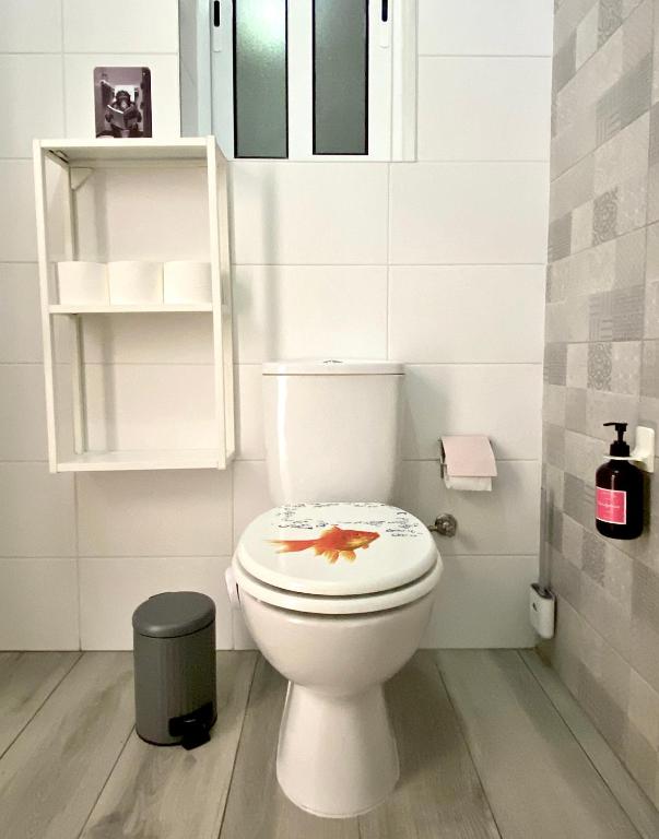 Central Private En-Suite with Balcony in shared residence - 15