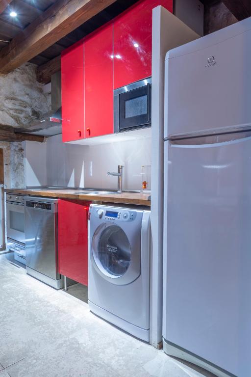 A kitchen or kitchenette at Adrados Mar de Pinos