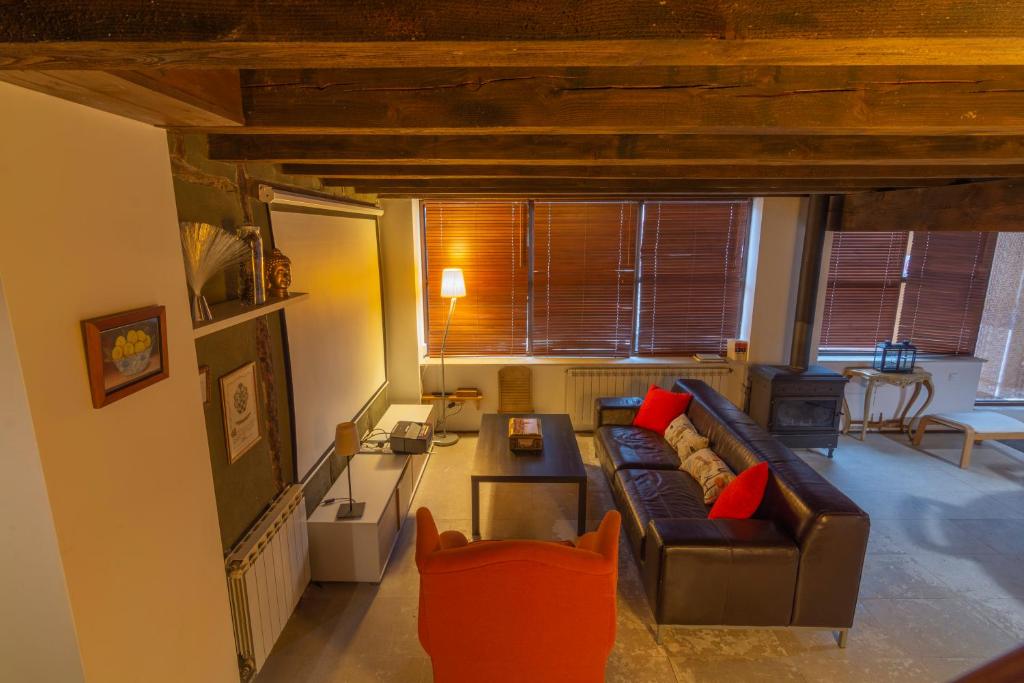 A seating area at Adrados Mar de Pinos