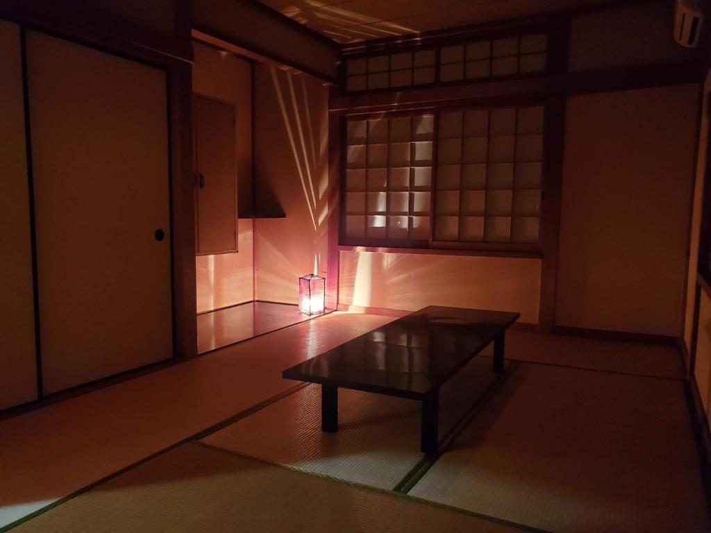 Fotografie z fotogalerie ubytování 鷹とあそべる海辺のカフェ&ゲストハウスことひ v destinaci Kyotango
