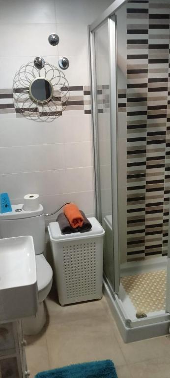 A bathroom at Galeon Torrevieja