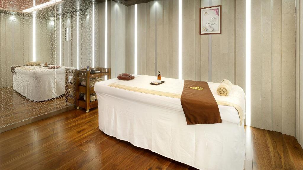 Holiday Inn Dhaka City Centre by IHG photo