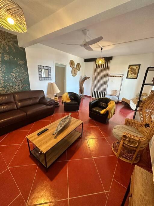 Posezení v ubytování APPARTEMENT T3 "TI CAZE" Villa Bel Kay Nou