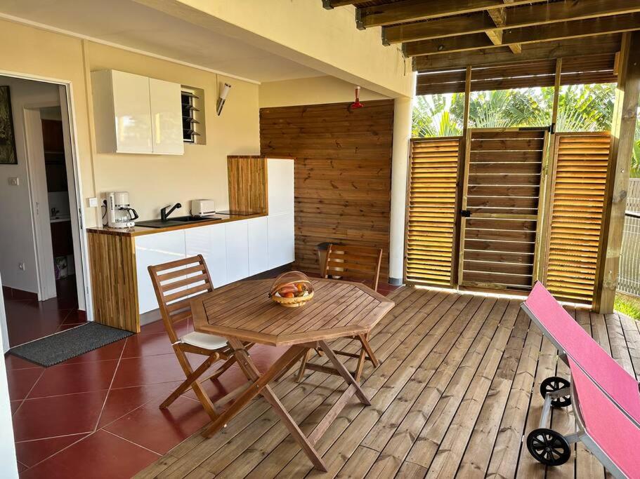 Balkón nebo terasa v ubytování APPARTEMENT "TI NID" Villa Bel Kay Nou