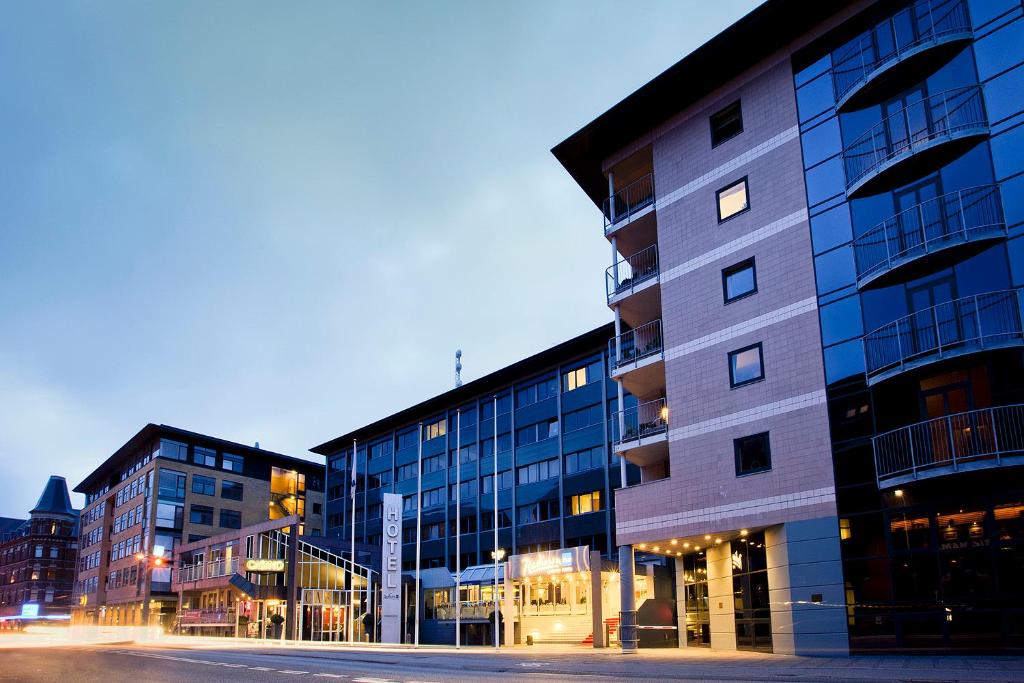Hoone, kus hotell asub