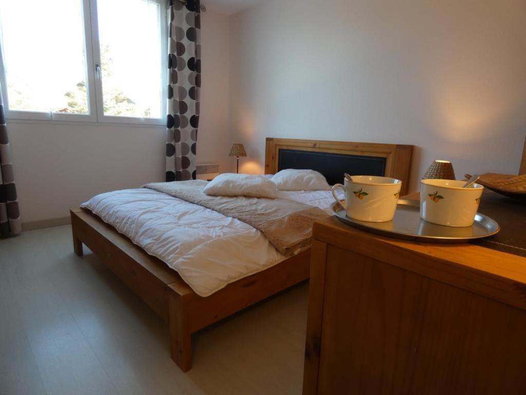 Posteľ alebo postele v izbe v ubytovaní Notre-Dame-de-Monts - Appartement 58m² avec 2 chambres, parking, balcon - 4 personnes - FR-1-540-243
