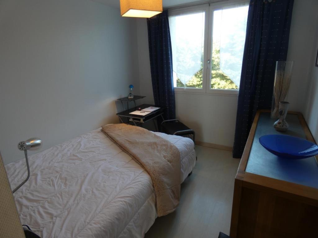 Posteľ alebo postele v izbe v ubytovaní Notre-Dame-de-Monts - Appartement 58m² avec 2 chambres, parking, balcon - 4 personnes - FR-1-540-243