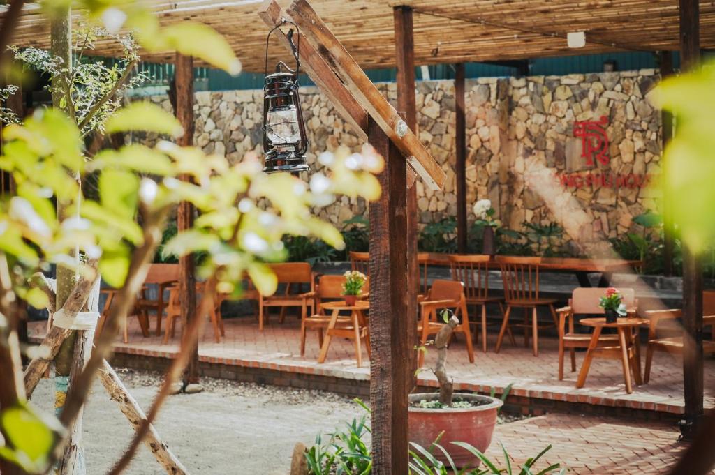 Vườn quanh TRUONG PHU HOUSE - HOTEL & APARTMENT