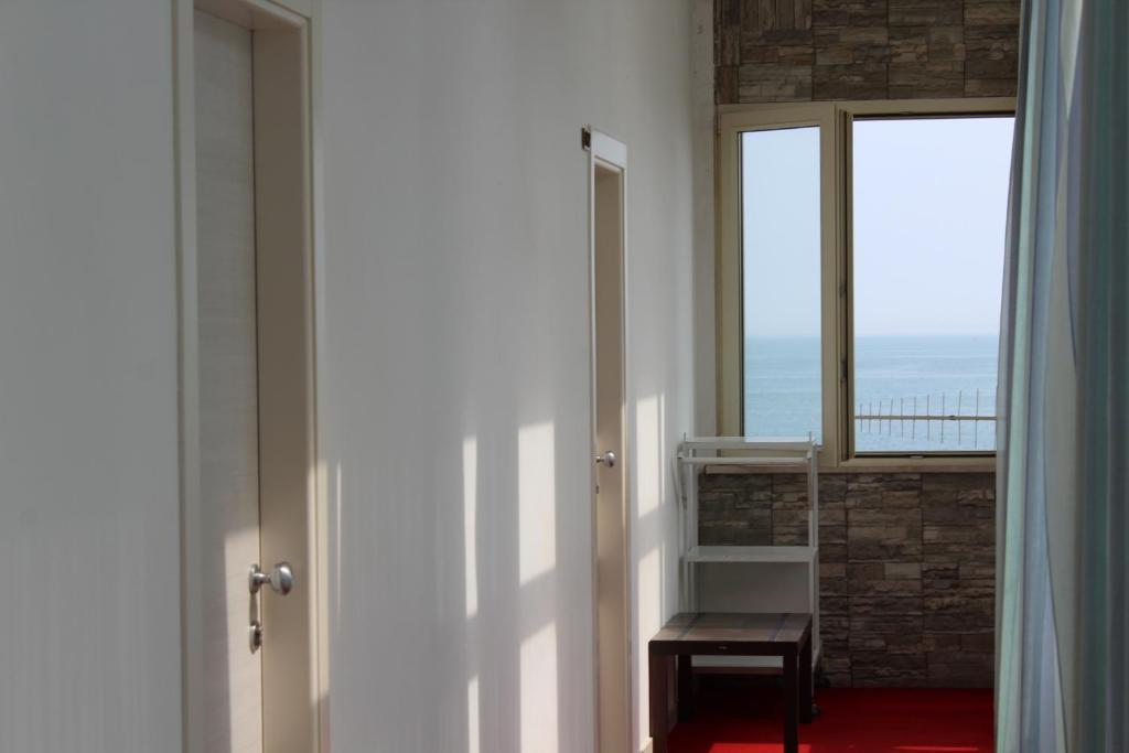 Nespecifikovaný výhled na moře nebo výhled na moře při pohledu z hotelu