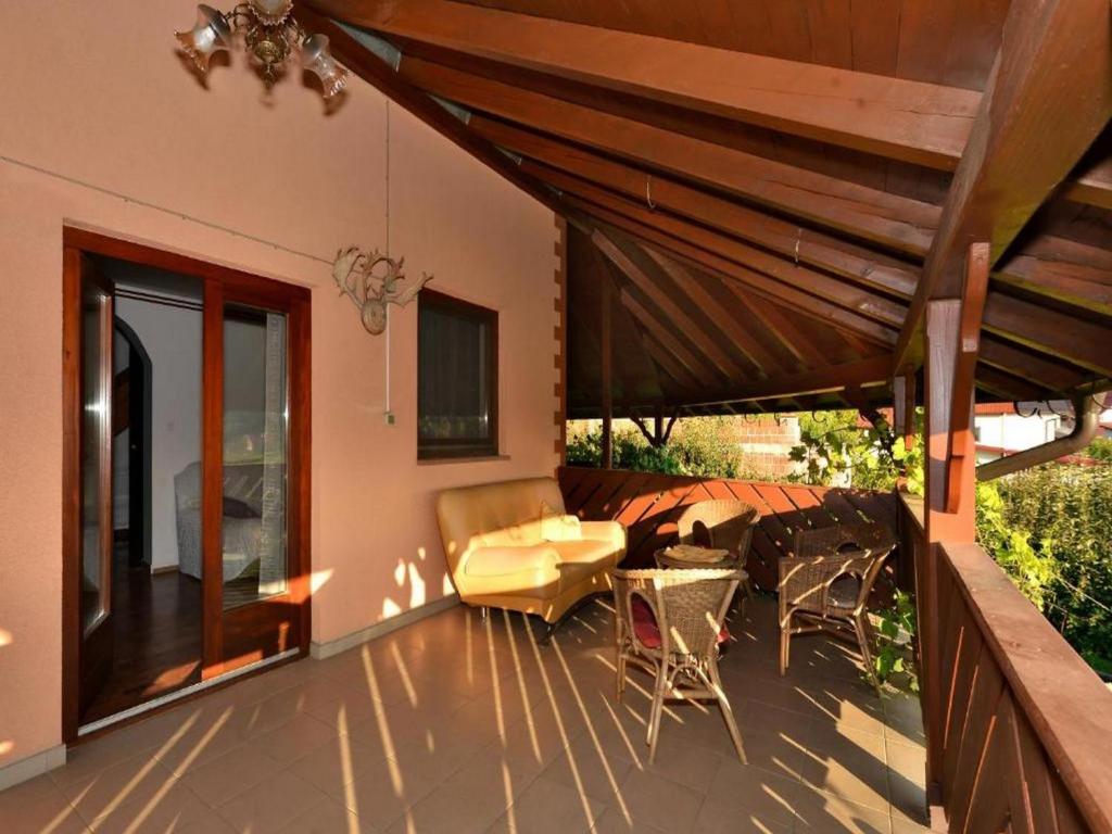 Kuća za odmor Mateja Varaždinske Toplice - Twee-slaapkamer Vakantiehuis Met Terras