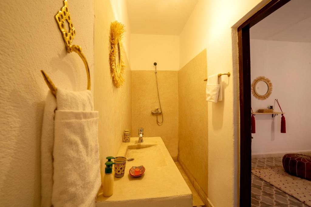 Koupelna v ubytování BÔ Riad Boutique Hotel & Spa